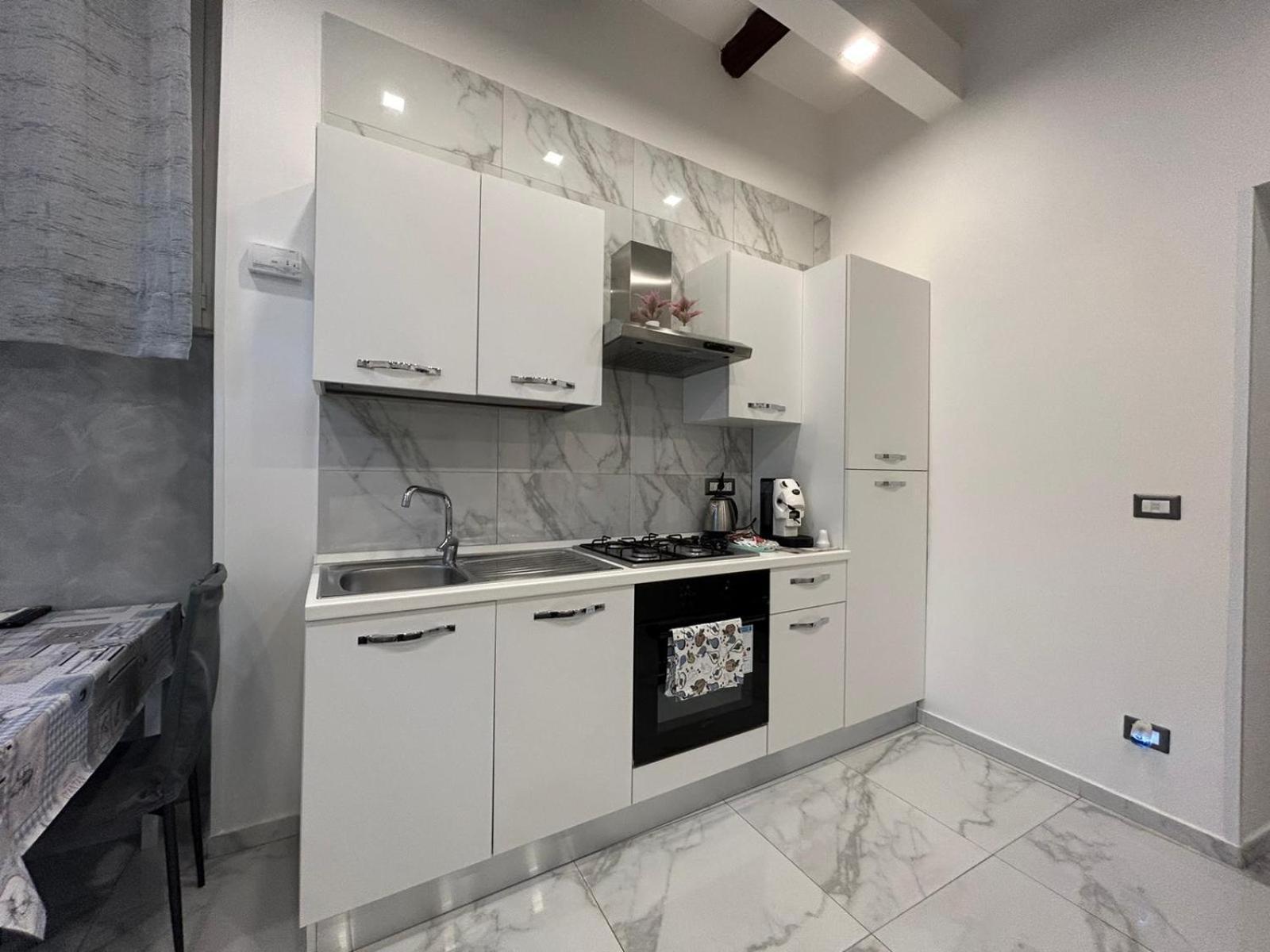 Вилла Casa Tolentino Al Centro Di Napoli Экстерьер фото